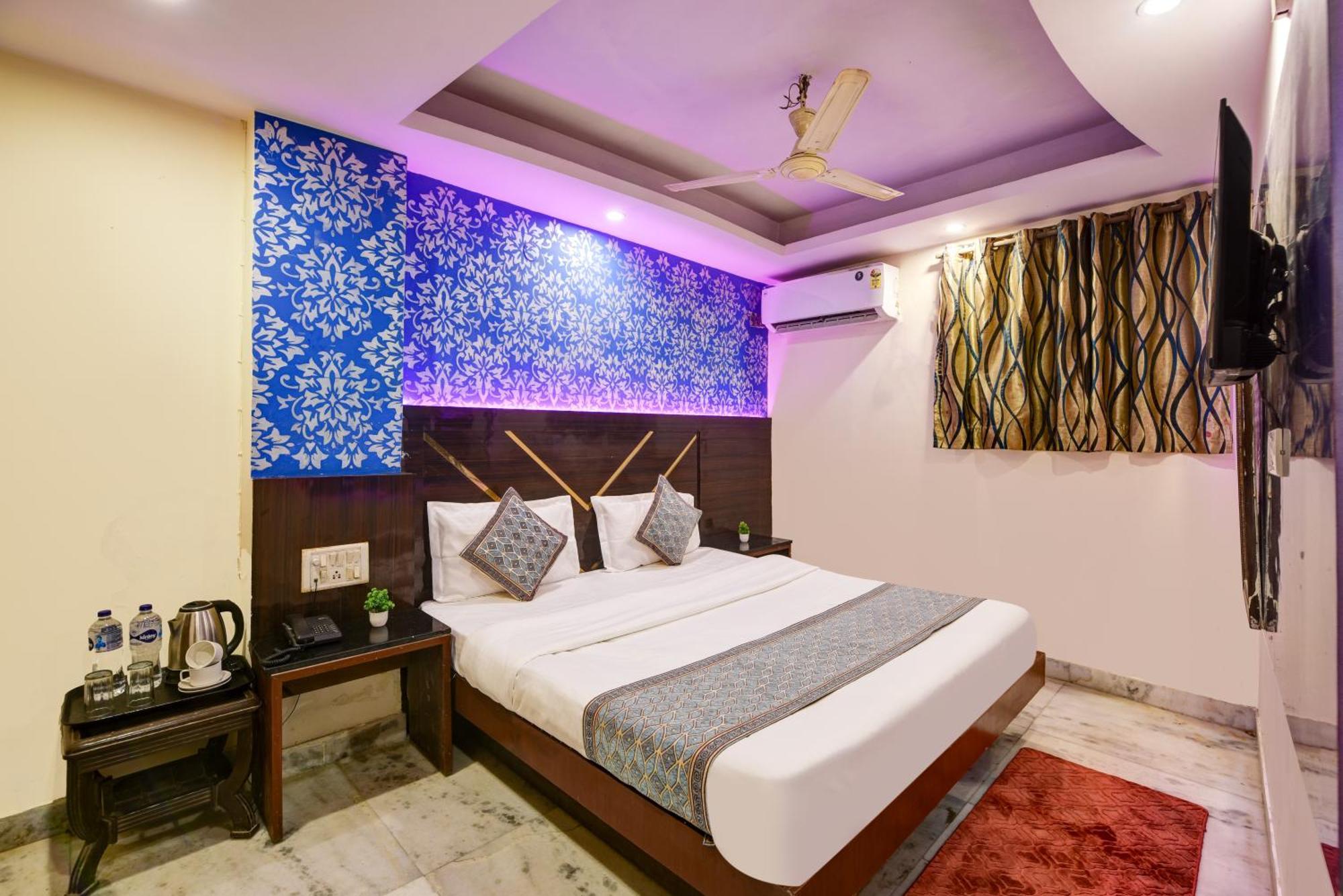 Coral Plaza - Near Connaught Place 3* New Delhi