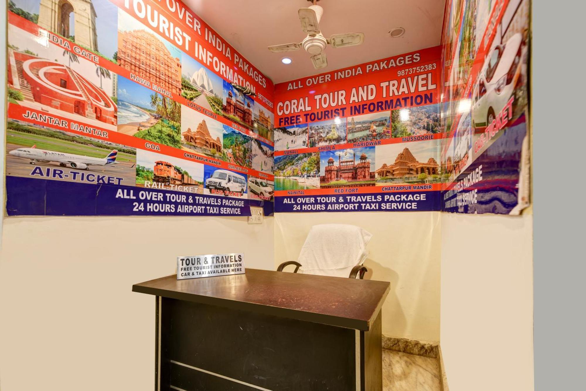 Hotel Coral Plaza - Near Connaught Place